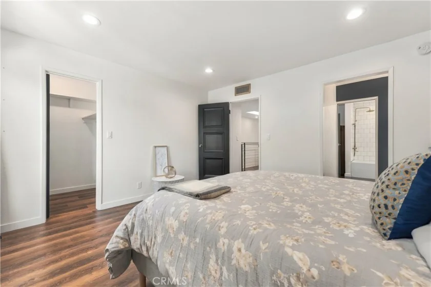 15207 Magnolia Boulevard #119 photo 28