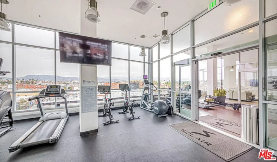3785 Wilshire Boulevard #1709 photo 41