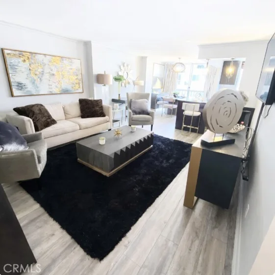 10747 Wilshire Boulevard #1305 photo 1