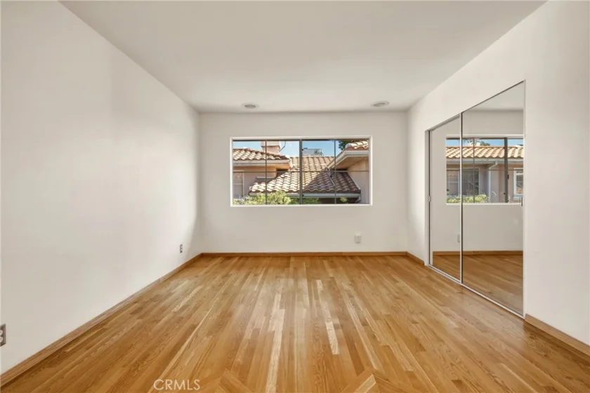 7329 Vassar photo 17