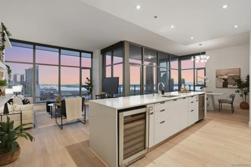 575 6th Avenue #1705 photo 1