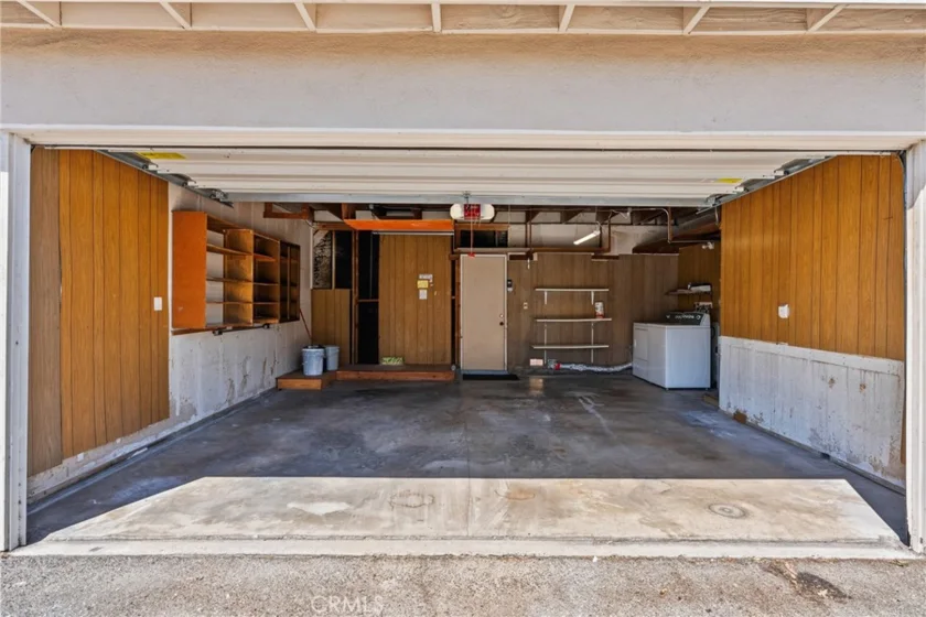 2901 S Sycamore #B photo 32