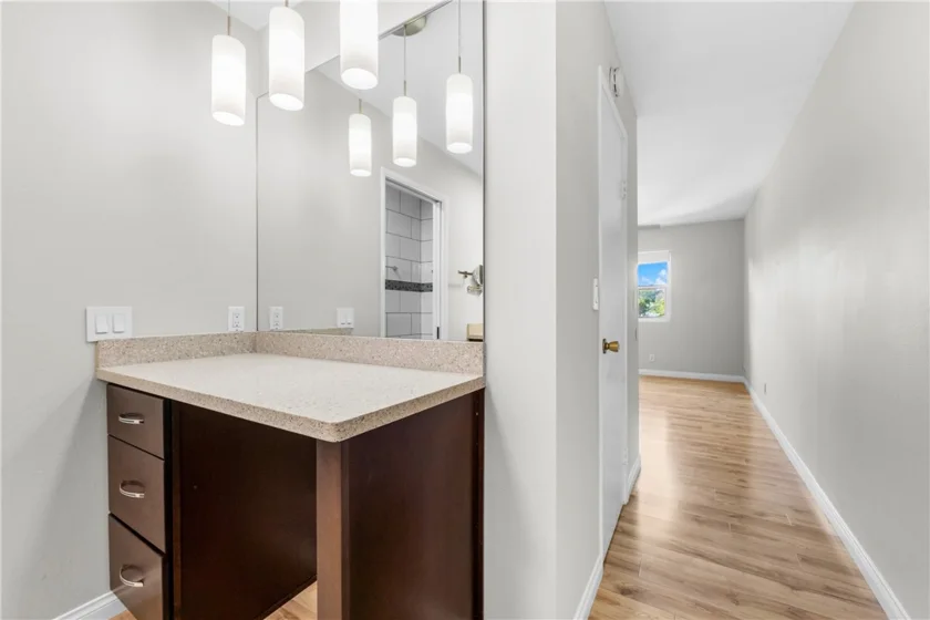 345 University #F6 photo 39
