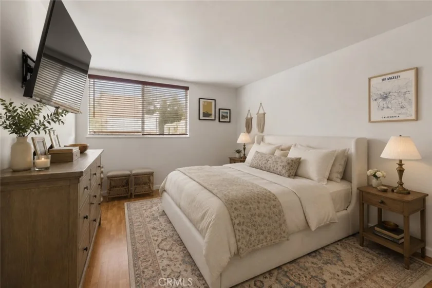 14141 Dickens #312 photo 8