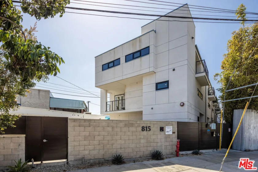 815 Hampton Drive #2 photo 16