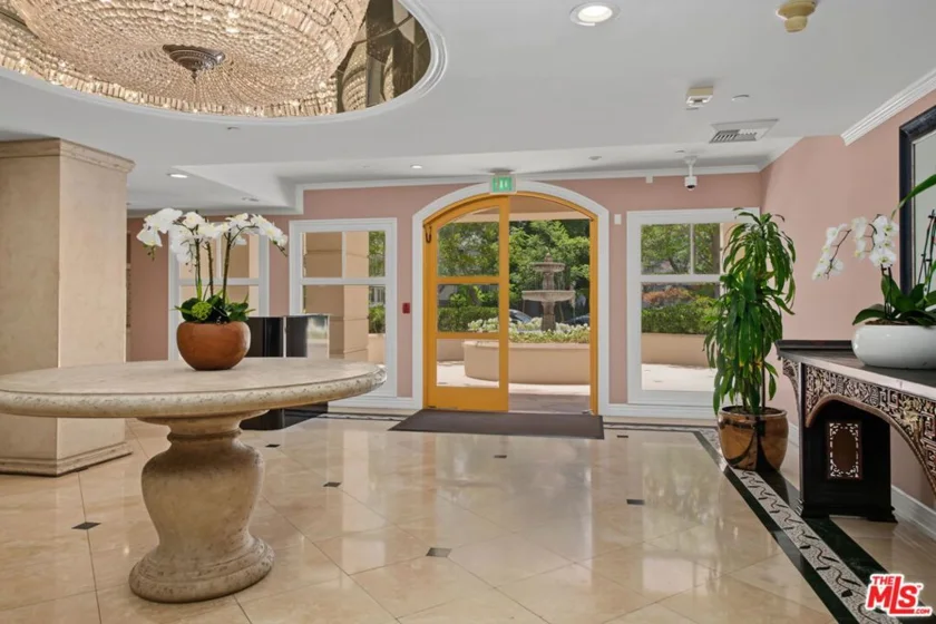 430 N Oakhurst Drive #PH406 photo 39