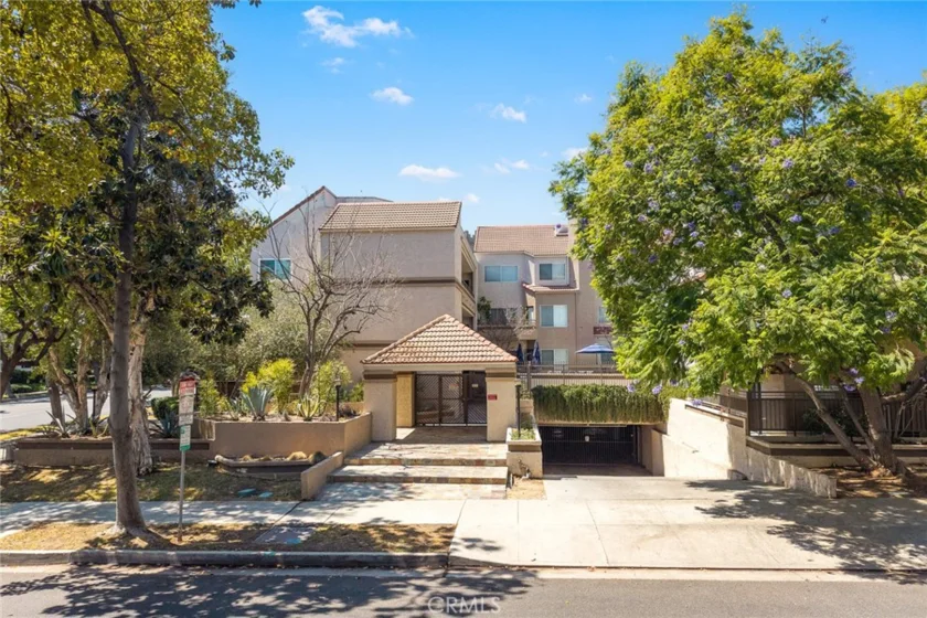 501 E Del Mar Boulevard #109 photo 1
