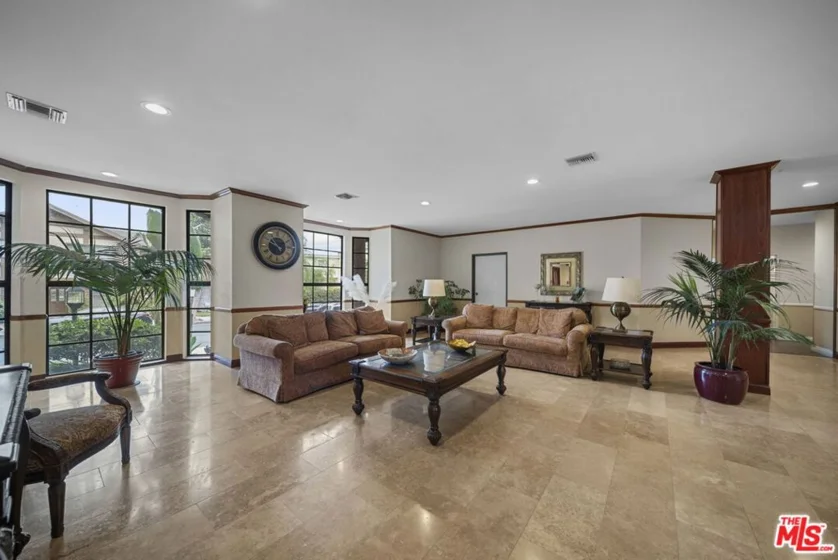 17914 Magnolia Boulevard #130 photo 21