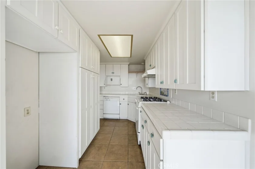 2424 S Gaffey photo 16