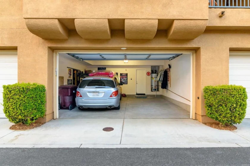 27494 Hazelhurst Street #2 photo 29