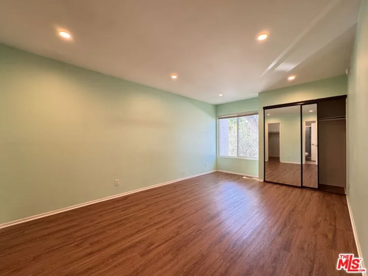 18645 Hatteras Street #263 photo 19