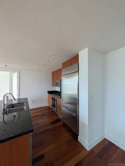 1205 Pacific Highway #2504 photo 16