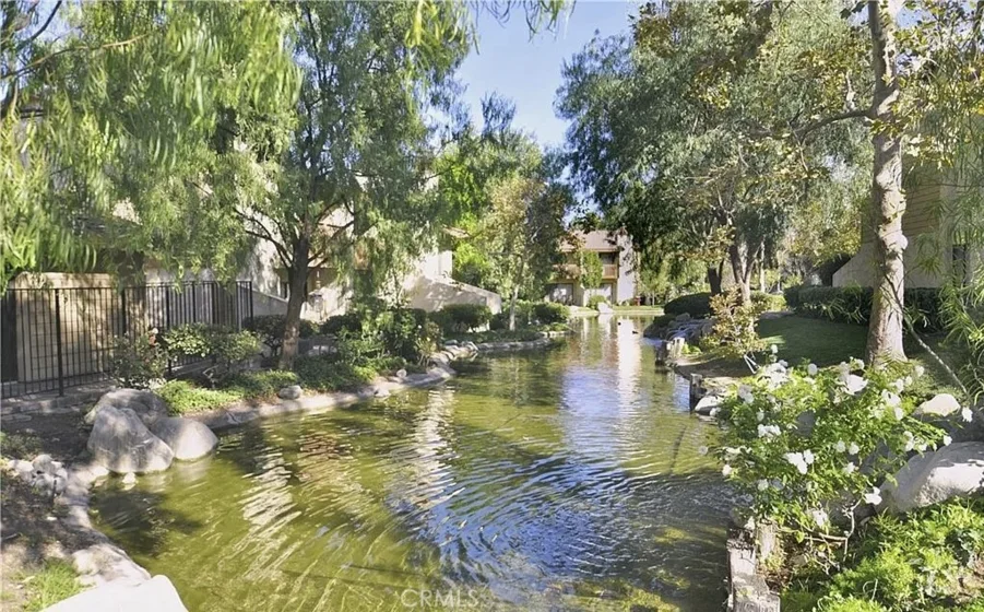 21555 Burbank #74 photo 5