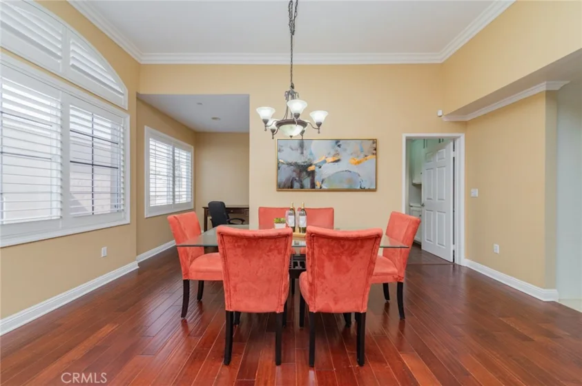 610 S Wilton Place #402 photo 31