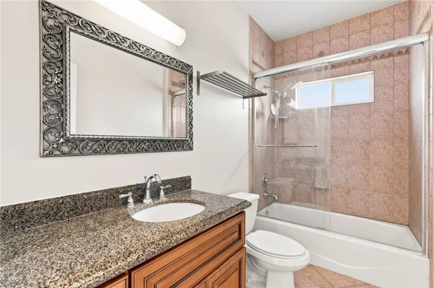 13629 Wyandotte #118 photo 3