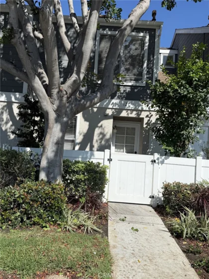 127 Abbeywood photo 1