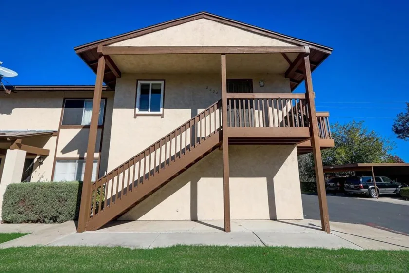 8308 Panorama Ridge Court photo 1