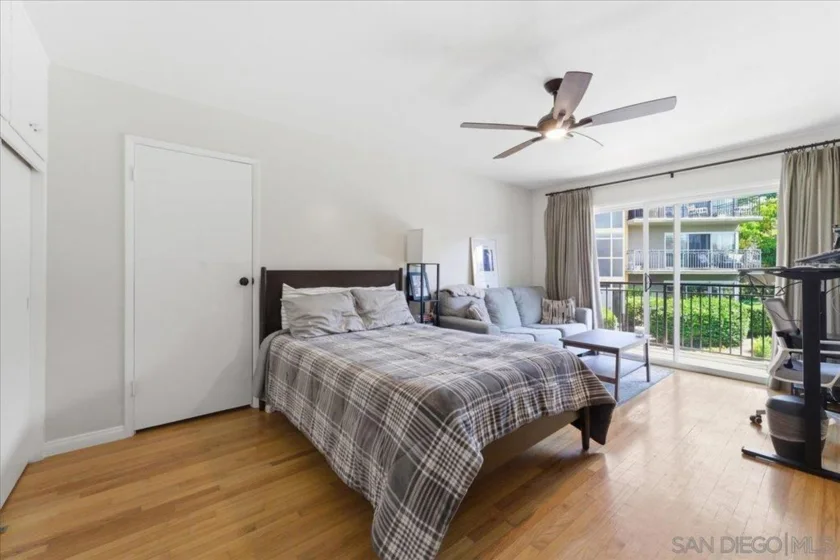 5367 La Jolla #Unit 52 photo 18