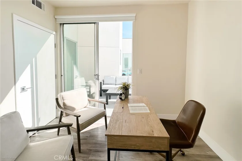 1101 S Harvard Boulevard #506 photo 17