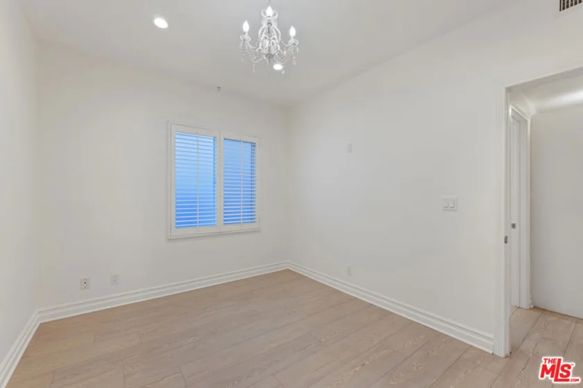 4711 Ambrose Avenue #204 photo 26