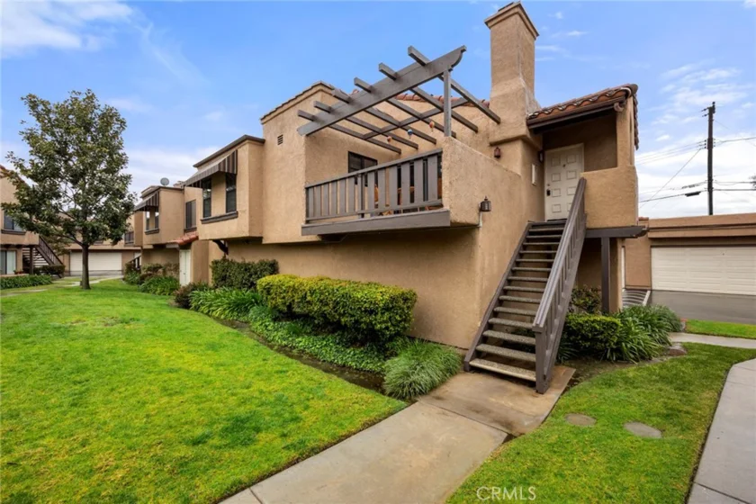 3011 Brea Boulevard #20 photo 1