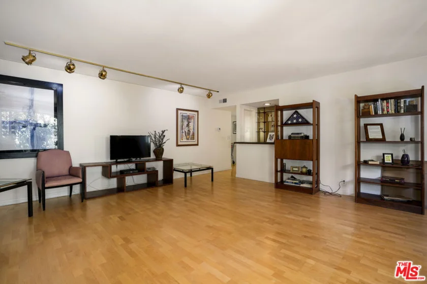 5845 Doverwood Drive #214 photo 6