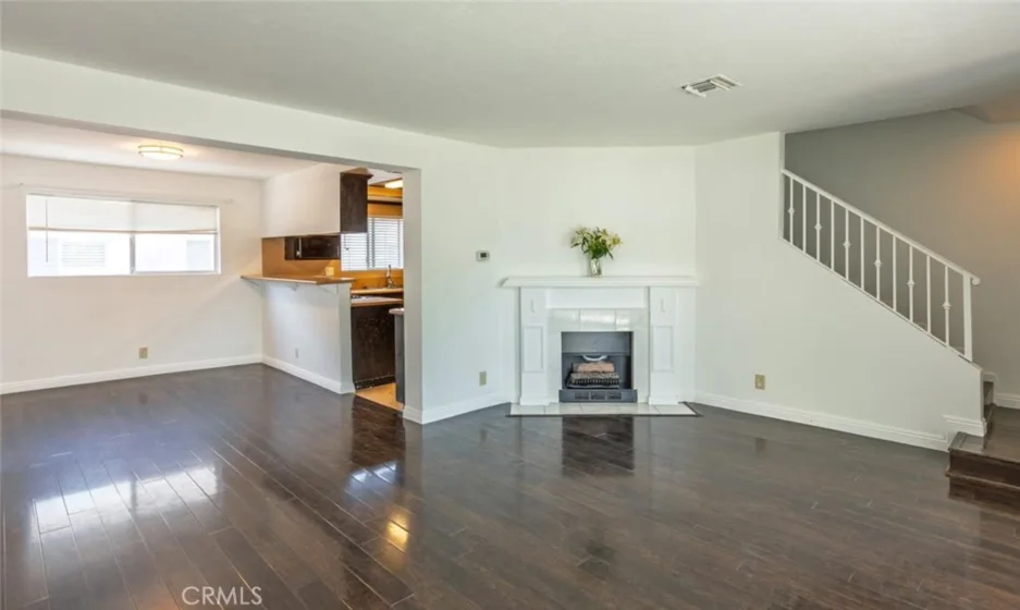 18550 Hatteras Street #7 photo 1