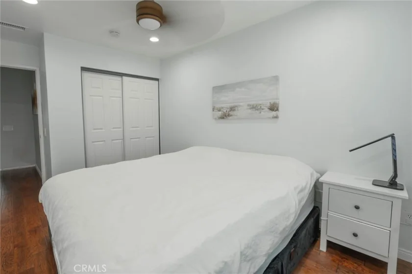 543 Victoria #M photo 12