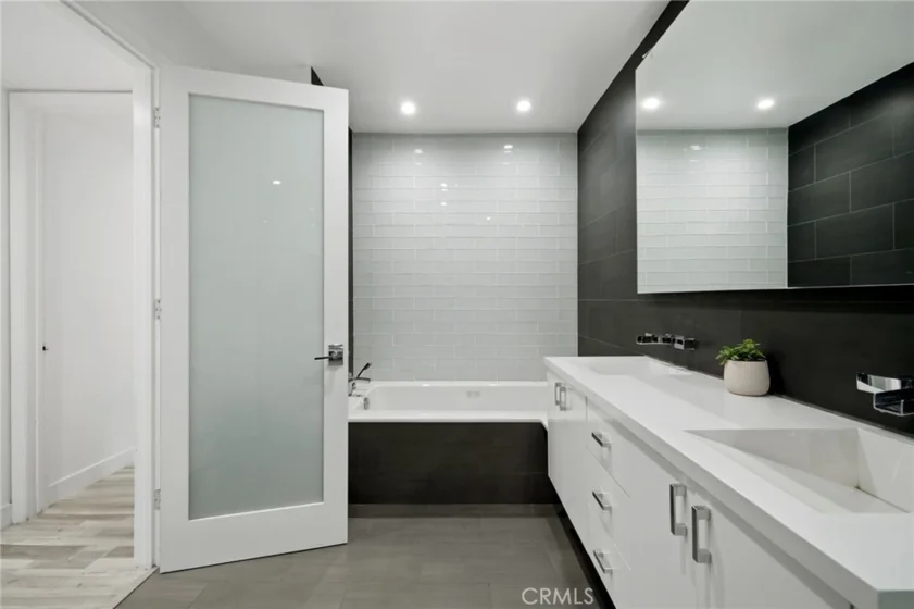 1277 S S Beverly Glen Blvd #107 photo 8