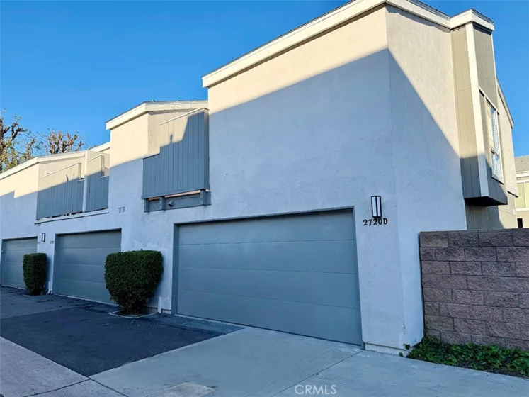 2720 W Segerstrom #D photo 30