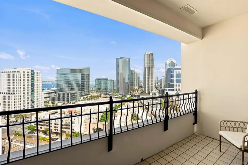 700 W Harbor Drive #1805 photo 26