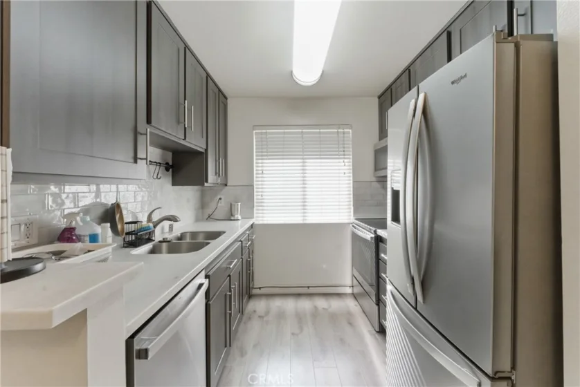 15425 Sherman Way #240 photo 17