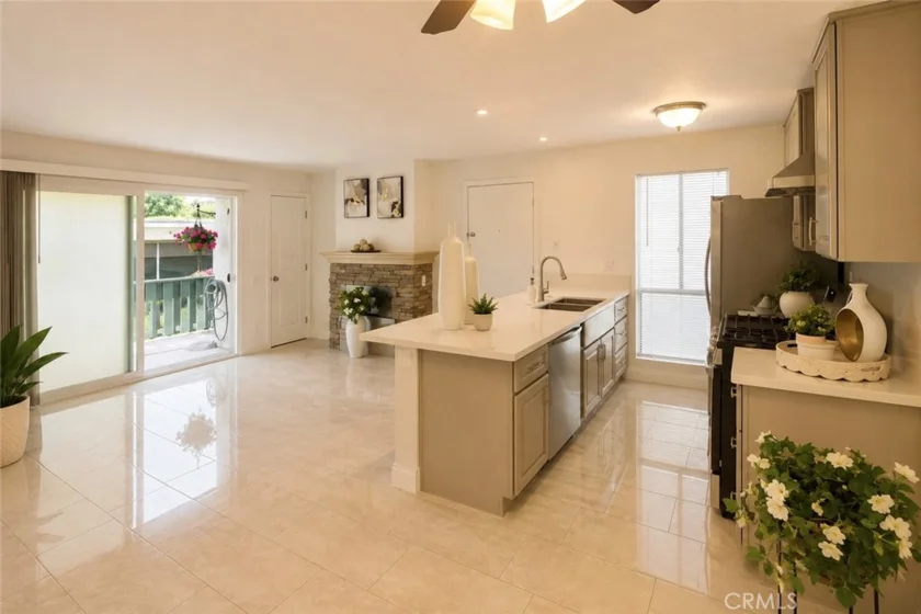 2827 S Fairview Street #G photo 12