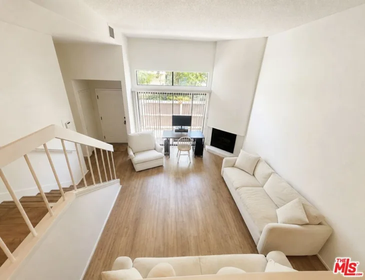 15173 Magnolia Boulevard #E photo 11