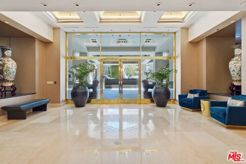 10724 Wilshire Boulevard #211 photo 9