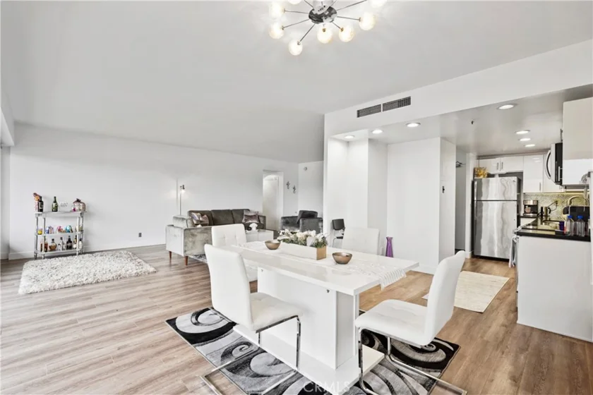 10450 Wilshire Boulevard #9F photo 1