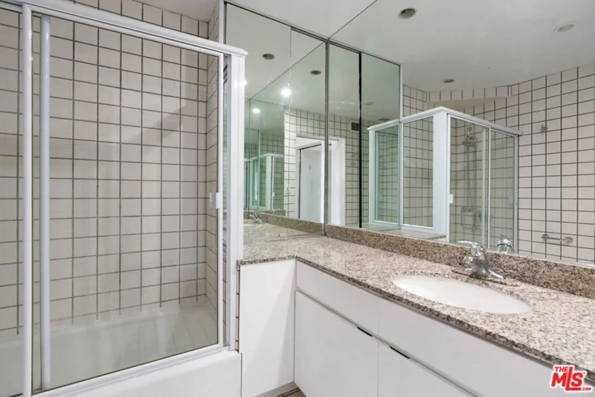 1131 Alta Loma Road #305 photo 19