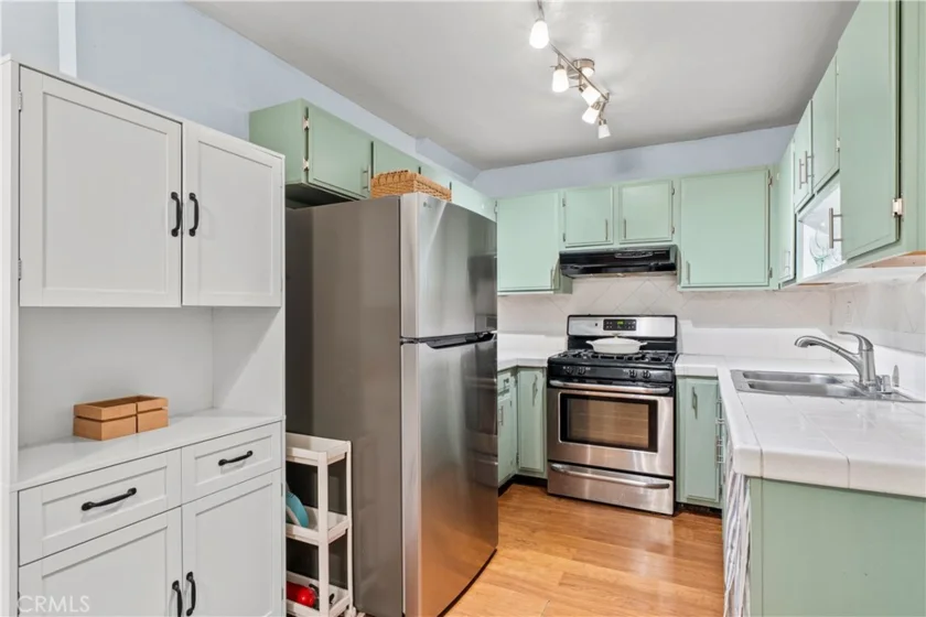14435 Plummer #23 photo 24