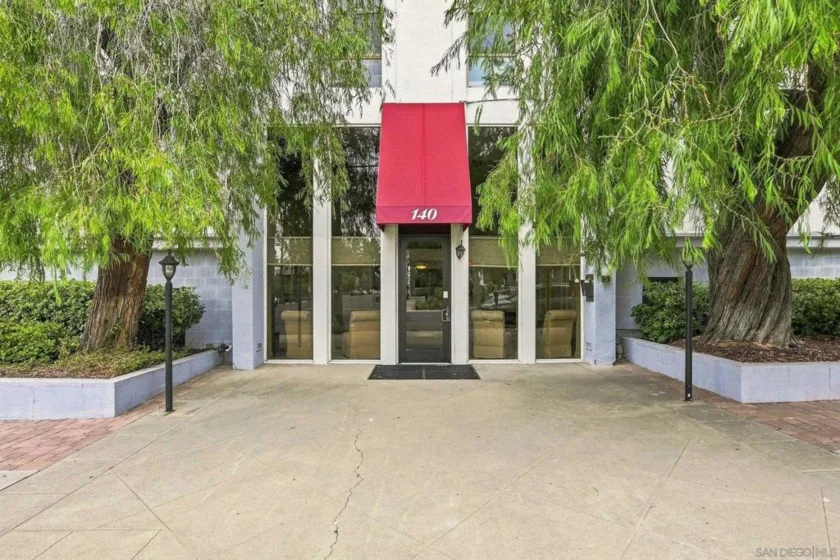 140 Walnut #4B photo 41