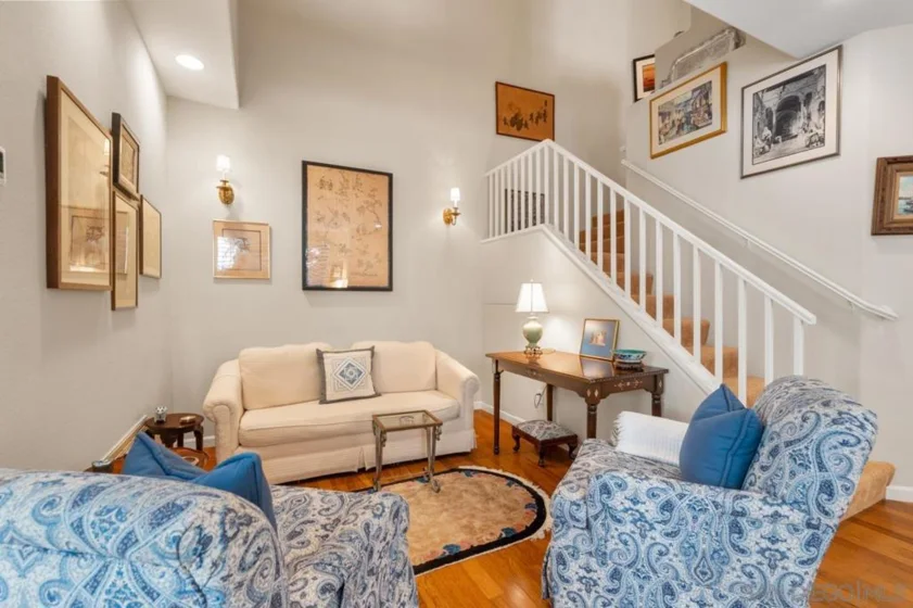 5586 Renaissance #3 photo 5
