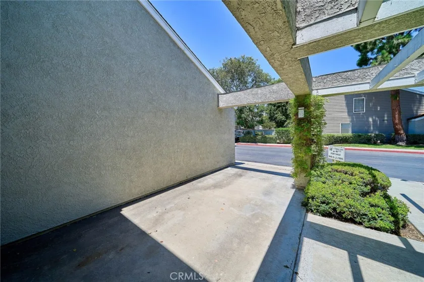 380 Deerfield photo 3