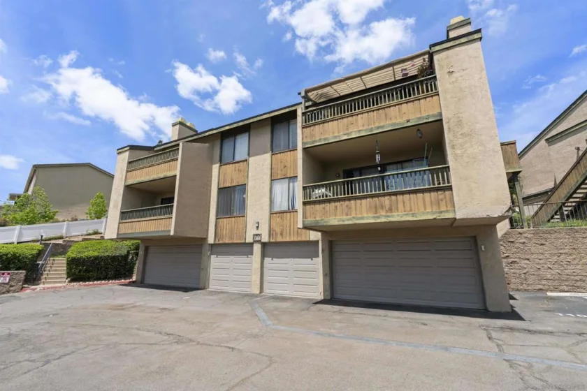 7780 Parkway Drive #1101 photo 41