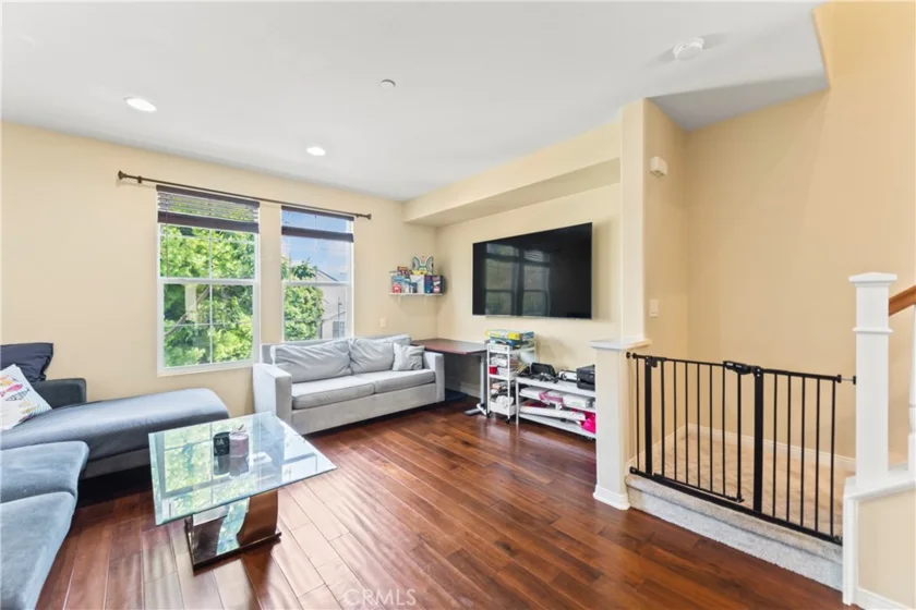 1123 Abelia photo 10