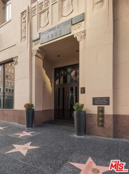 6253 Hollywood Boulevard #402 photo 13