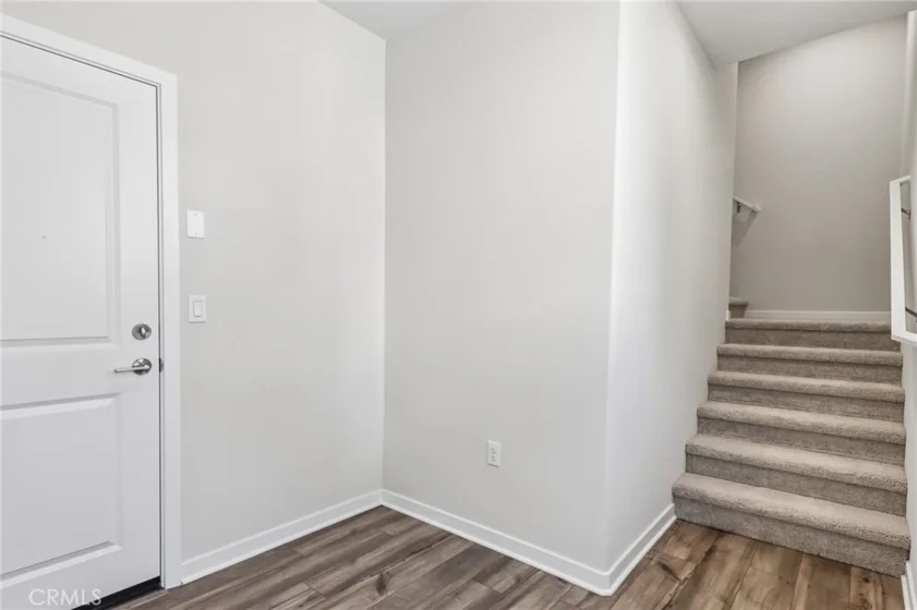 9542 Hannah Way photo 29