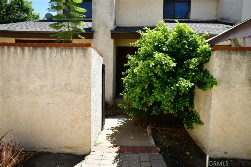 9601 Sylmar Avenue #1 photo 5