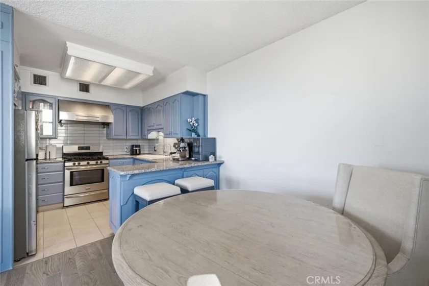 4455 Los Feliz Boulevard #601 photo 14