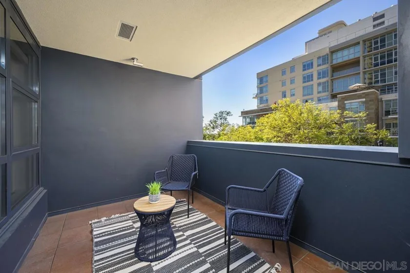 1325 Pacific Highway #313 photo 8