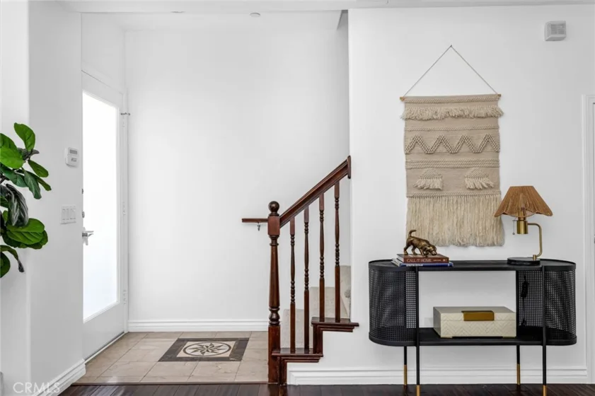 431 N Los Robles Avenue #2 photo 5