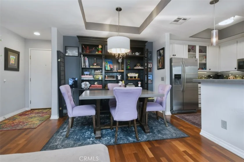 4455 Hazeltine #208 photo 10